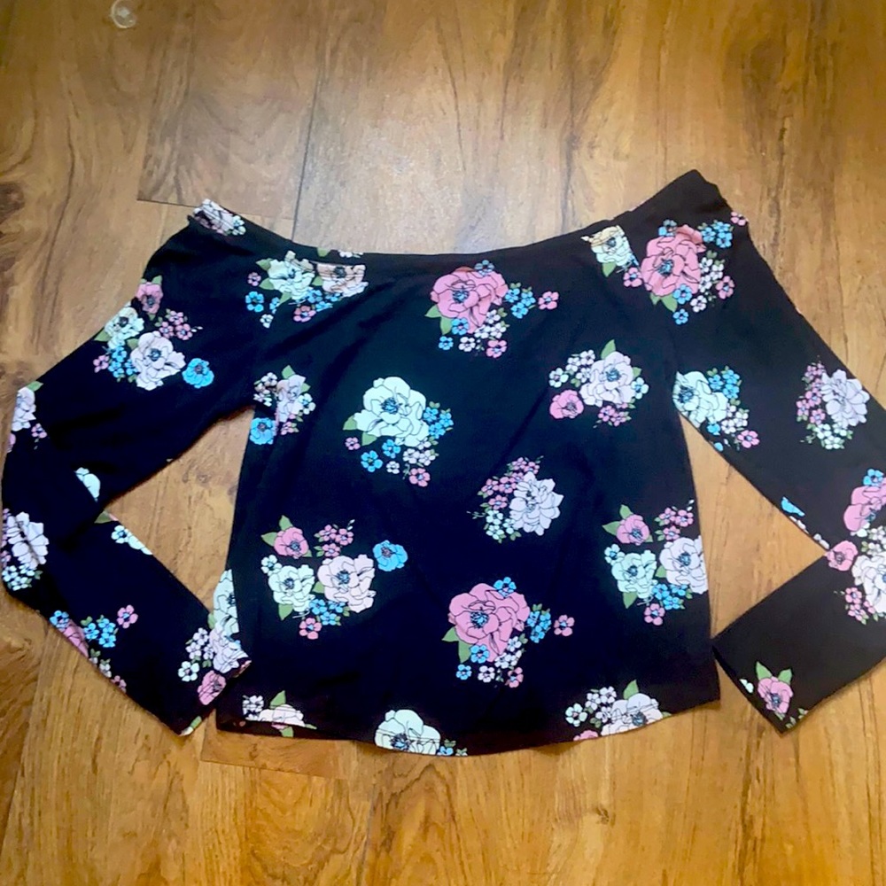 Black w/ Flowers off the shoulder crop top, XL